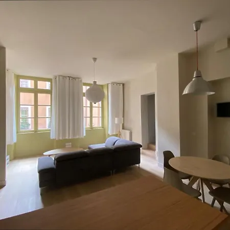 R'apparts T3 Centre-ville Historique Apartmán *